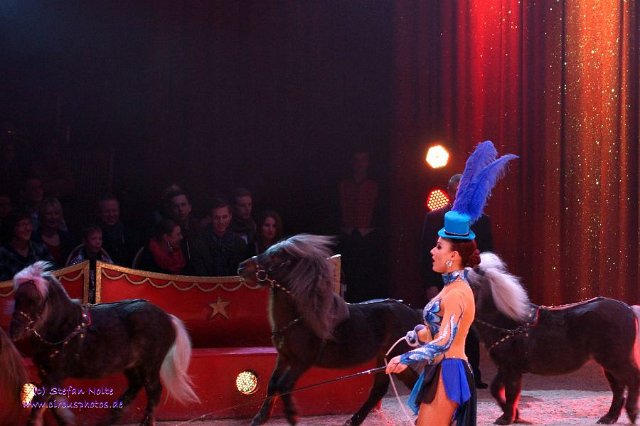 0004Heilbronner Weihnachtscircus2012(c)Stefan Nolte-www.circusphotos.de resized resized